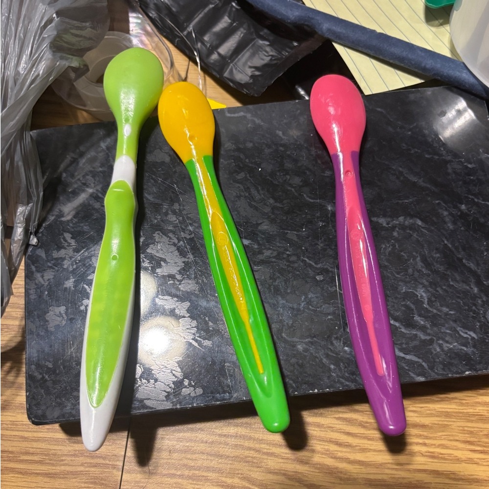Munchkin Baby Feeding Spoons  Toddler Utensils First Stage Soft Tip set of 14